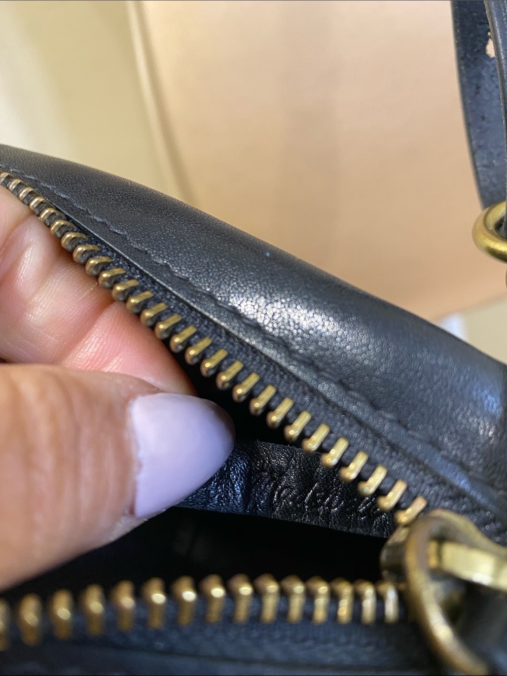 MADEWELL Carabiner  Classic Black Leather Crossbody Bag - Adjustable Strap - Picture 9 of 13